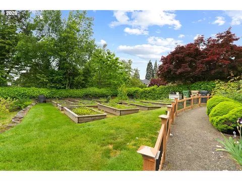 View/Area - 13237 Knaus Rd, Lake Oswego, OR 97034 photo 1 of 3