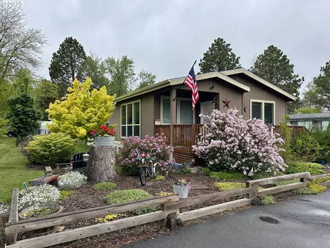 1809 26th St #28, La Grande, OR 97850
