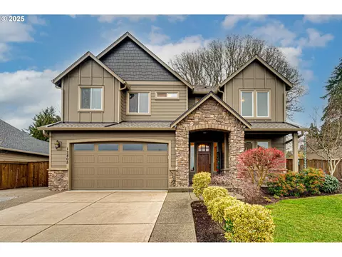 12805 NW 50th Ave, Vancouver, WA 98685