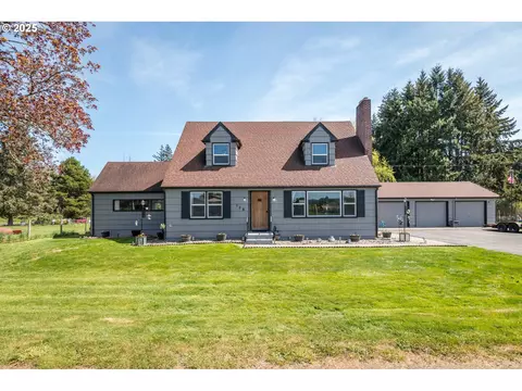 136 Morton Rd, Winlock, WA 98596