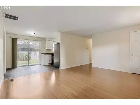 Living - 1675 NE Juniper Ave, Gresham, OR 97030 photo 4 of 4