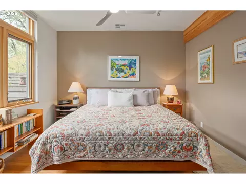Bedroom - 2847 Friendly St, Eugene, OR 97405 photo 2 of 8