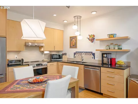 Kitchen - 2847 Friendly St, Eugene, OR 97405 photo 6 of 6