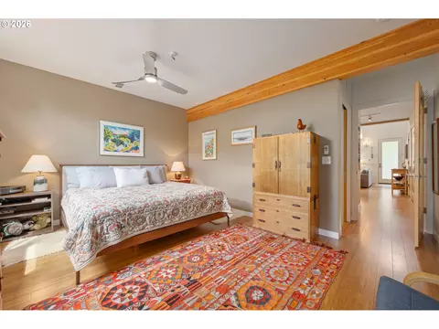 Bedroom - 2847 Friendly St, Eugene, OR 97405 photo 3 of 8