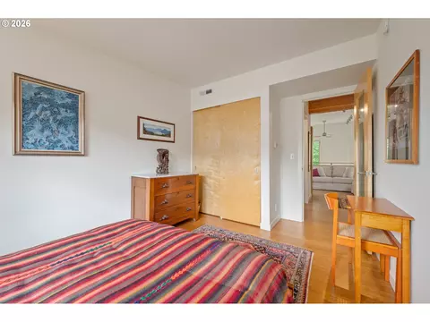 Bedroom - 2847 Friendly St, Eugene, OR 97405 photo 8 of 8