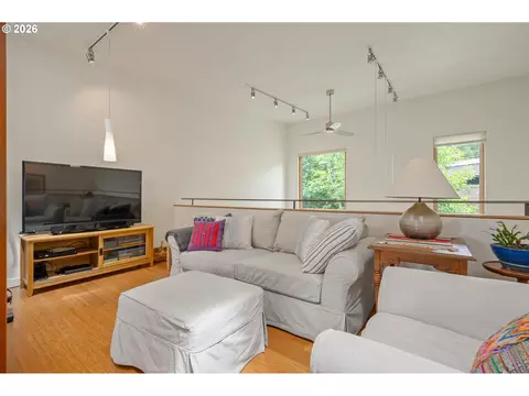 Living - 2847 Friendly St, Eugene, OR 97405 photo 4 of 4