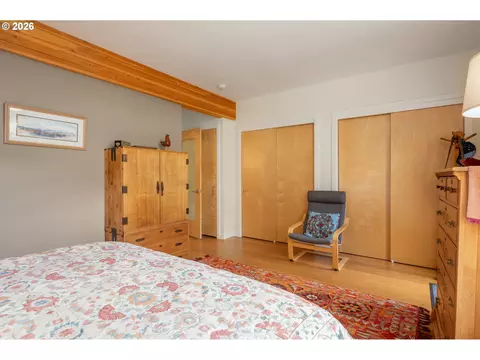Bedroom - 2847 Friendly St, Eugene, OR 97405 photo 4 of 8