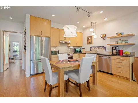 Kitchen - 2847 Friendly St, Eugene, OR 97405 photo 1 of 6