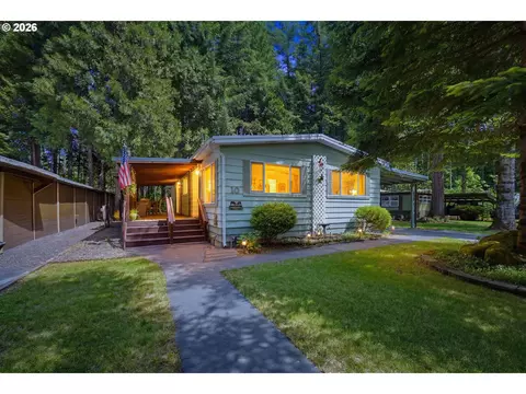 56640 Mckenzie Hwy #M10, Mckenzie Bridge, OR 97413