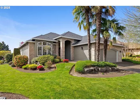 4275 NW Tamoshanter Way, Portland, OR 97229