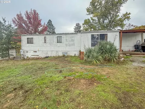 301 Conrad St, Myrtle Creek, OR 97457