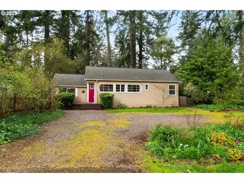 16675 Bonaire Ave, Lake Oswego, OR 97035
