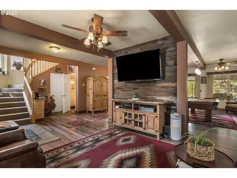 15730 Jackpine Rd, La Pine, OR 97739 photo 6