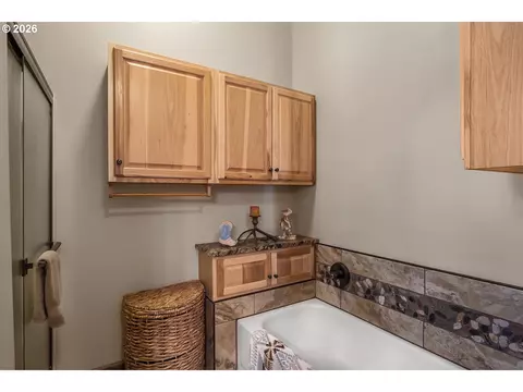 15730 Jackpine Rd, La Pine, OR 97739 photo 28