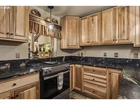 15730 Jackpine Rd, La Pine, OR 97739 photo 16
