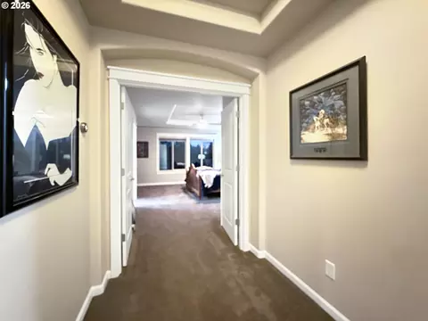 Entry Way - 61072 Manhae Loop, Bend, OR 97702 photo 4 of 4