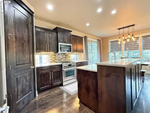Kitchen - 61072 Manhae Loop, Bend, OR 97702 photo 1 of 4