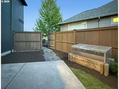 Exterior - 61072 Manhae Loop, Bend, OR 97702 photo 4 of 12
