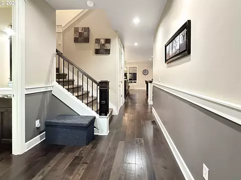 Entry Way - 61072 Manhae Loop, Bend, OR 97702 photo 1 of 4