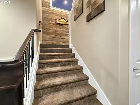 Entry Way - 61072 Manhae Loop, Bend, OR 97702 photo 3 of 4