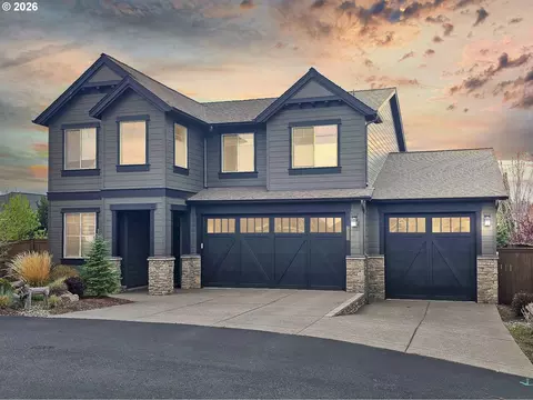 61072 Manhae Loop, Bend, OR 97702