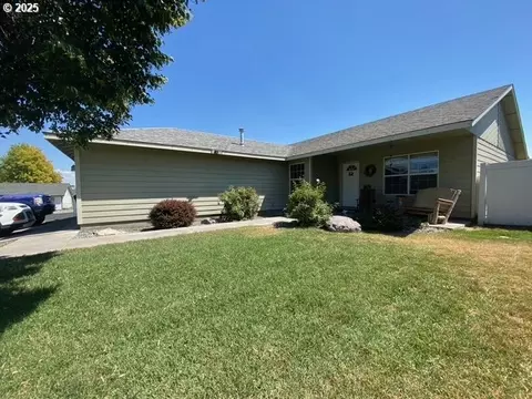 1301 SW Suzanne Ct, Hermiston, OR 97838