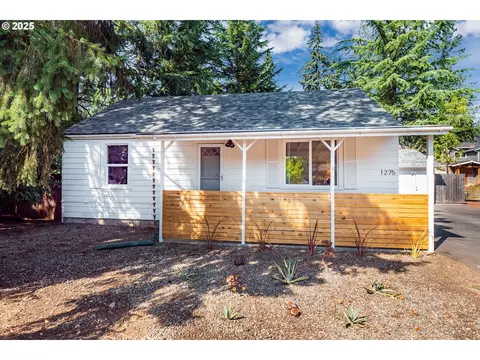 1275 Cal Young Rd, Eugene, OR 97401