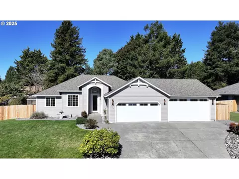 970 Hassett St, Brookings, OR 97415