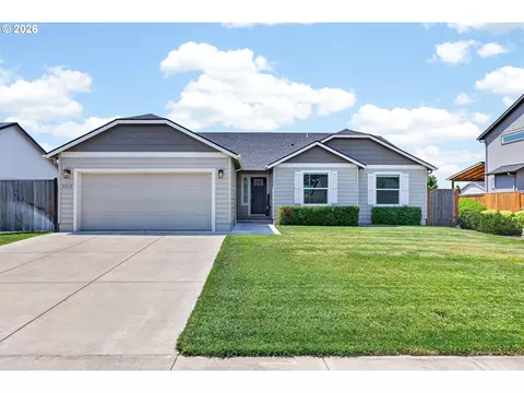 2213 Woodcock Ave SE, Stayton, OR 97383