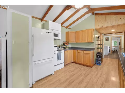 1547 N Tenmile Lk, Lakeside, OR 97449 photo 23