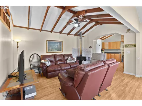 1547 N Tenmile Lk, Lakeside, OR 97449 photo 18
