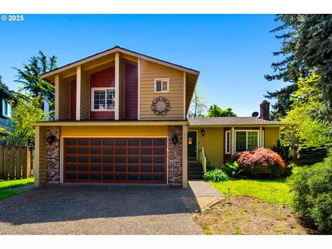 1700 NW Towle Ct, Gresham, OR 97030