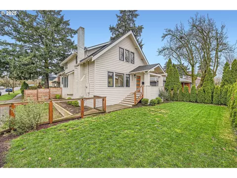 3532 NE Killingsworth St, Portland, OR 97211