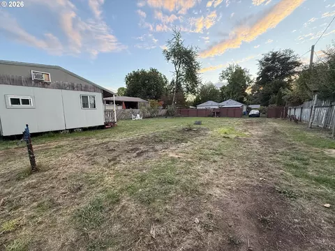Exterior - Undisclosed, Eugene, OR 97404 photo 11 of 14