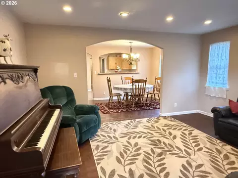 Living - Undisclosed, Eugene, OR 97404 photo 2 of 2