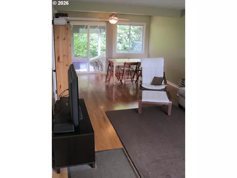Living - 2404 E 13th St, Vancouver, WA 98661 photo 4 of 6