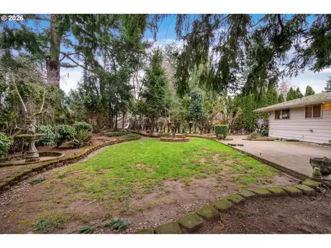 Exterior - 21525 SE Oak St, Gresham, OR 97030 photo 12 of 13