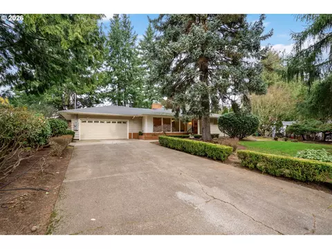 Exterior - 21525 SE Oak St, Gresham, OR 97030 photo 3 of 13