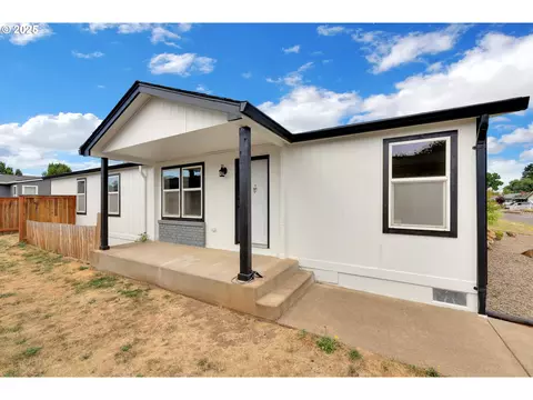 1354 David Ave, Eugene, OR 97404