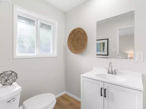 300 SE Morlan Ave, Gresham, OR 97080 photo 7