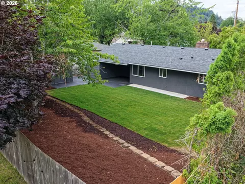 300 SE Morlan Ave, Gresham, OR 97080 photo 17