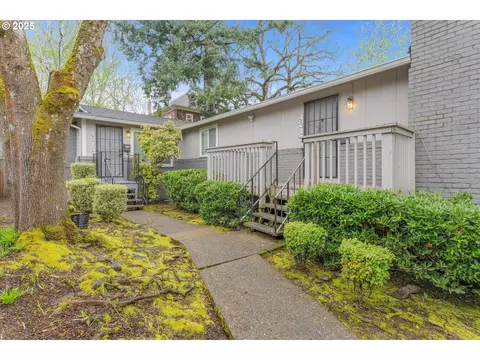 4215 SE 15th Ave, Portland, OR 97202