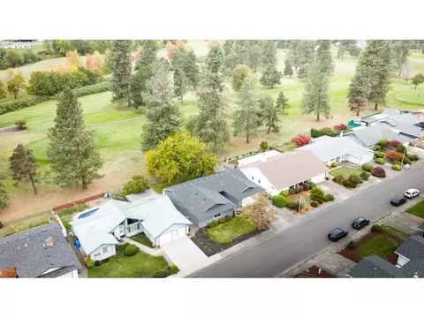 View/Area - 987 Munkers Ct SE, Salem, OR 97317 photo 3 of 4