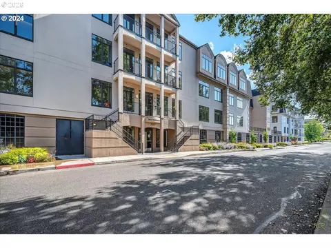 707 N Hayden Island Dr #408, Portland, OR 97217