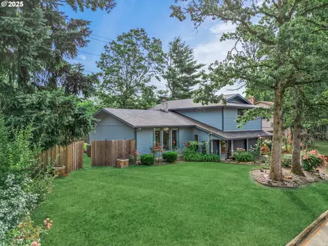 16620 SE Ladd Ct, Milwaukie, OR 97267