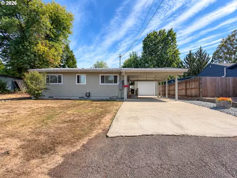 1549 NE Poplar St, Roseburg, OR 97470
