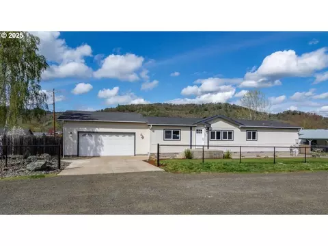 601 Little Valley Rd, Roseburg, OR 97471