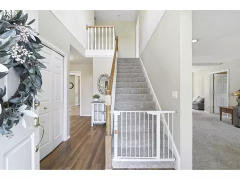 Entry Way - 4700 SE Chase Rd, Gresham, OR 97080 photo 1 of 1