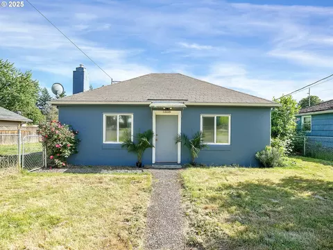 12226 SE Raymond St, Portland, OR 97236