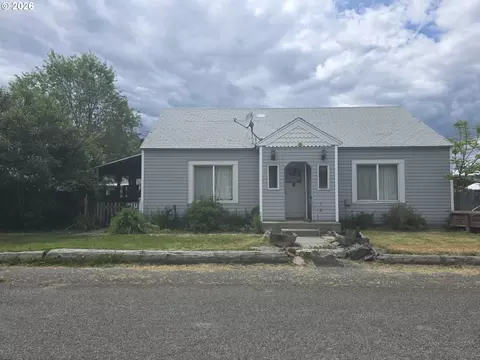 105 2nd St, Baker City, OR 97814